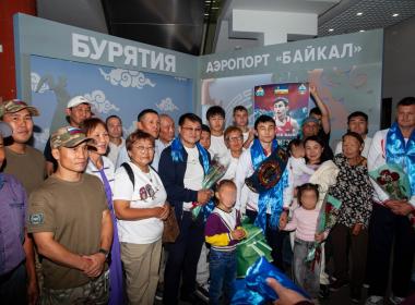 Центр «ВОИН» в Бурятии встретил трёхкратного чемпиона России по боксу