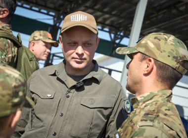 Дмитрий Шевченко встретился с семьей Абдуллиных, представляющих Центр «ВОИН» в финале «Семейной зарницы»