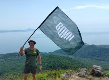 Инструкторы Центра «ВОИН» покорили вершину во имя Победы