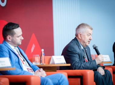 Виктор Водолацкий поделился успешными практиками Центра «ВОИН» с участниками Всероссийского патриотического форума